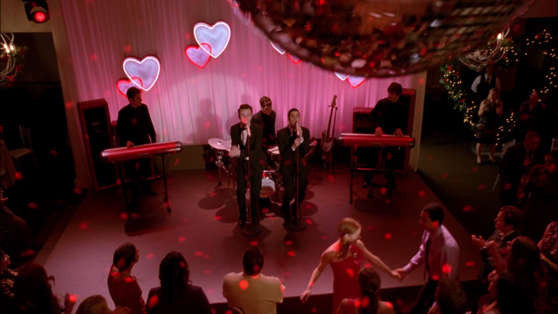 Glee414-0714.jpg