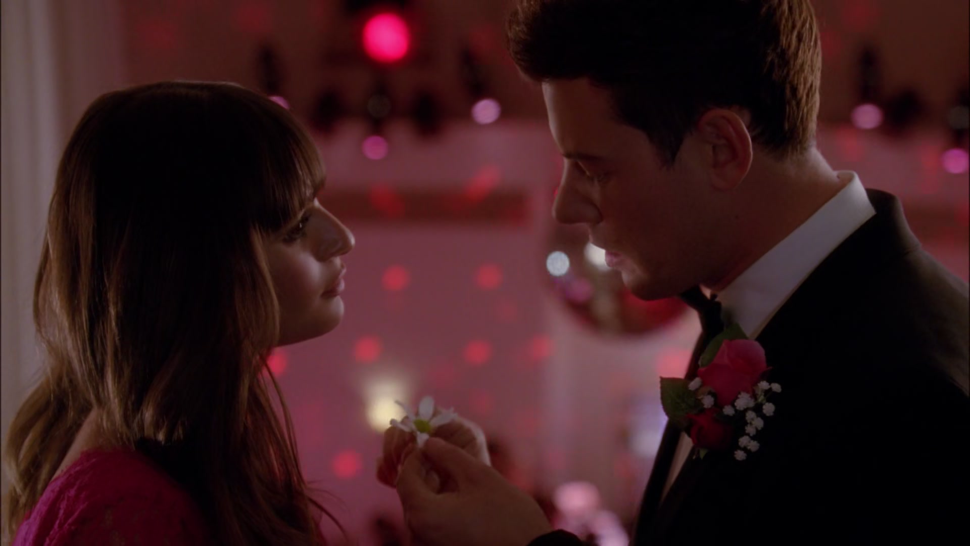 Glee414-0818.jpg