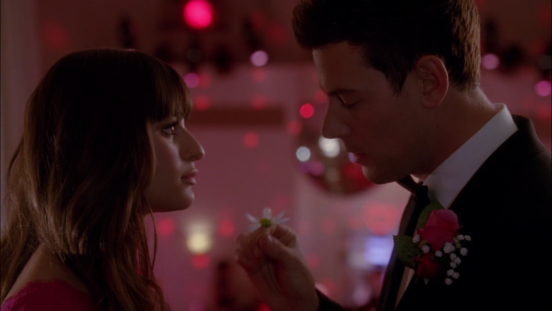 Glee414-0824.jpg