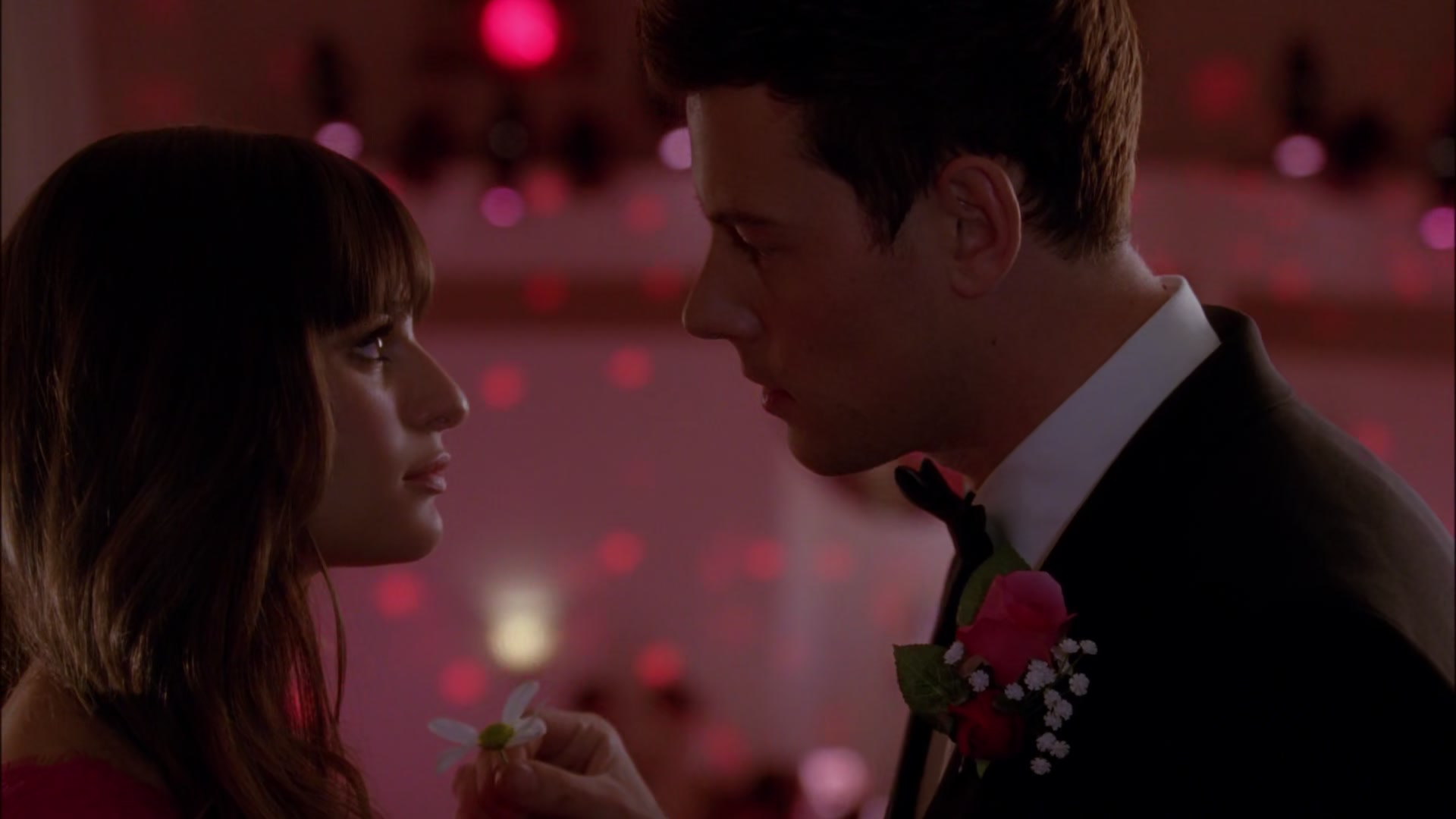 Glee414-0825.jpg