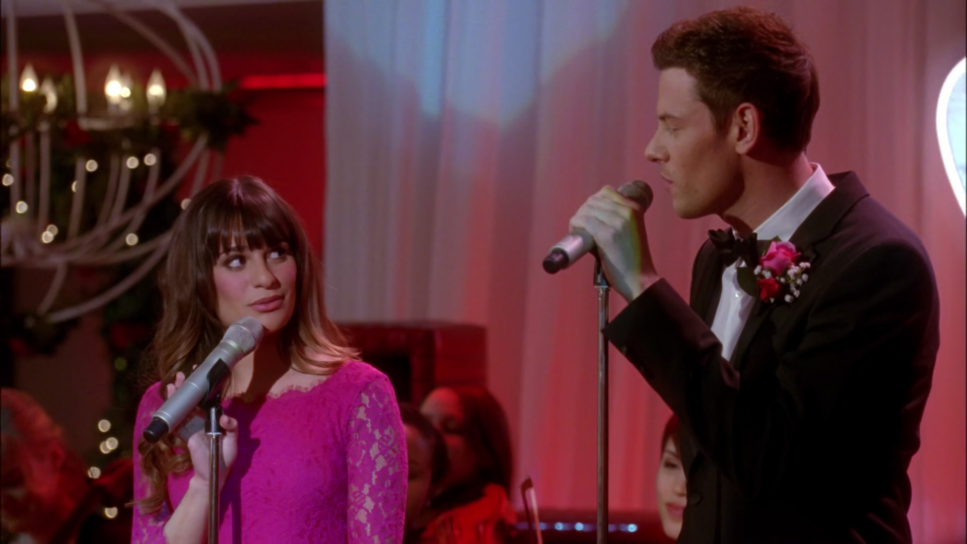 Glee414-0905.jpg