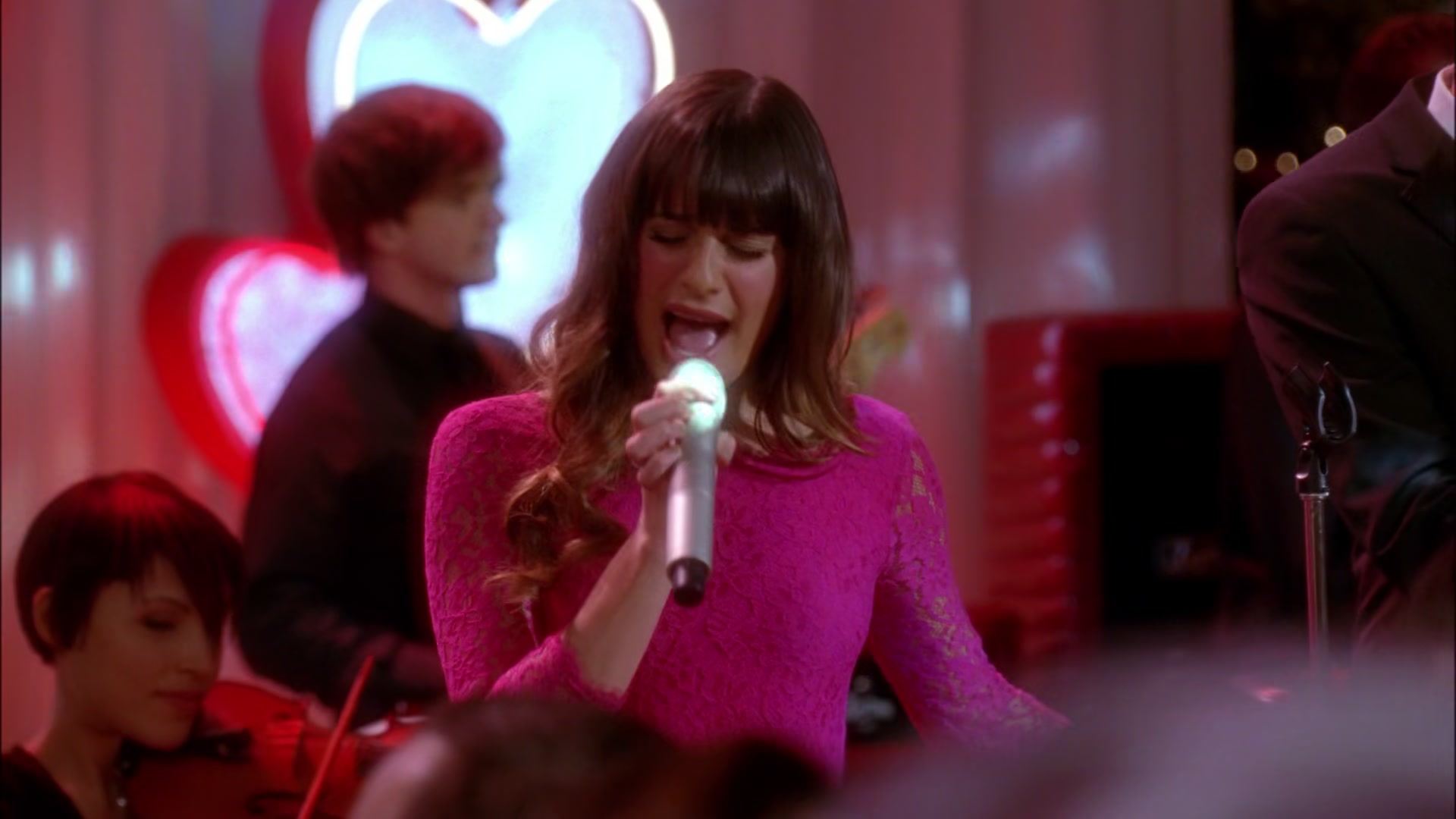 Glee414-0912.jpg