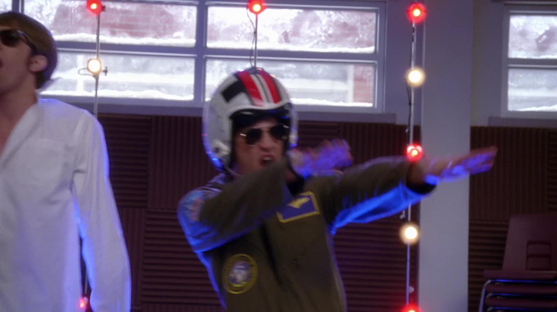 Glee_0523.jpg