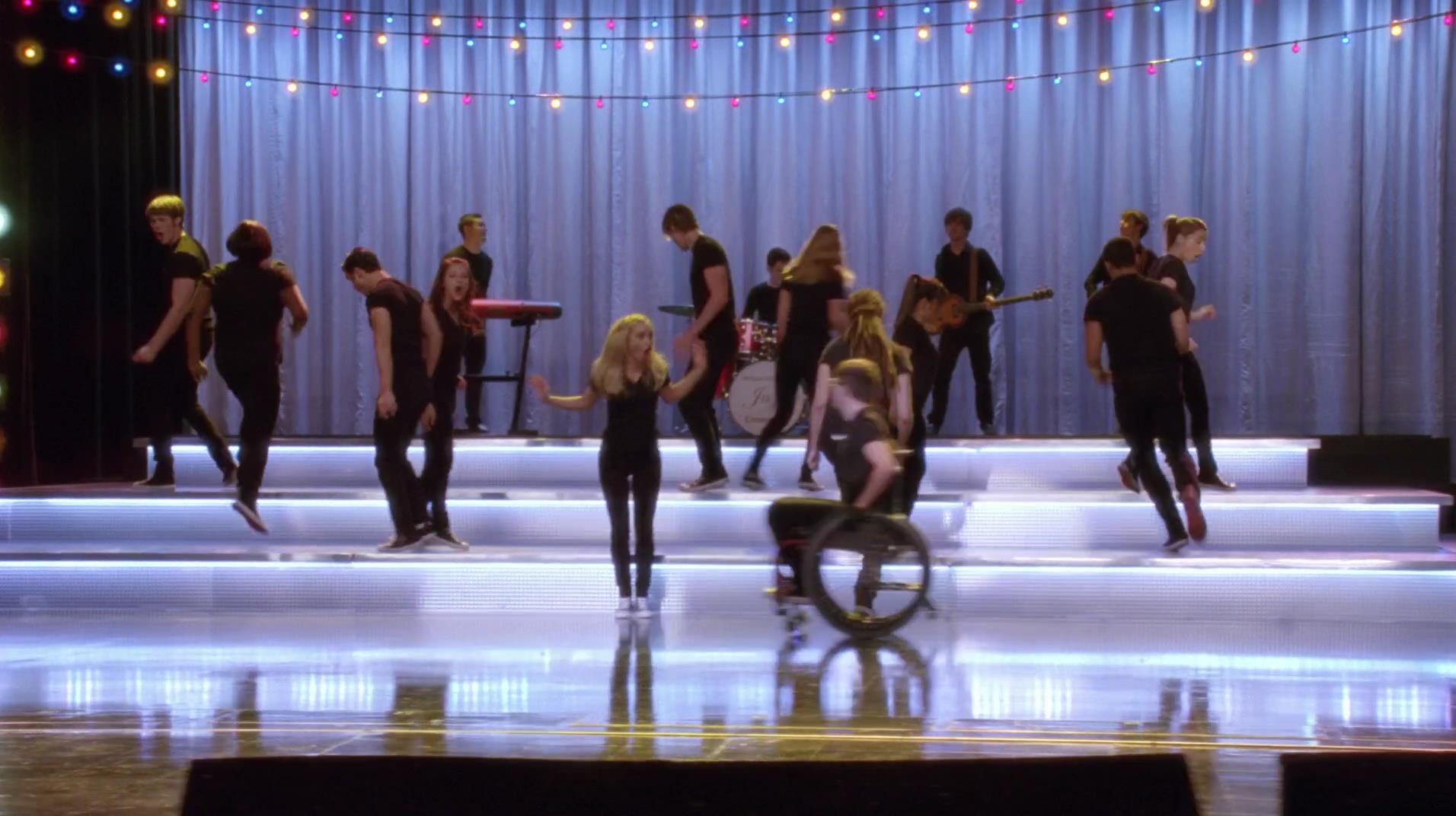 Glee_1017.jpg