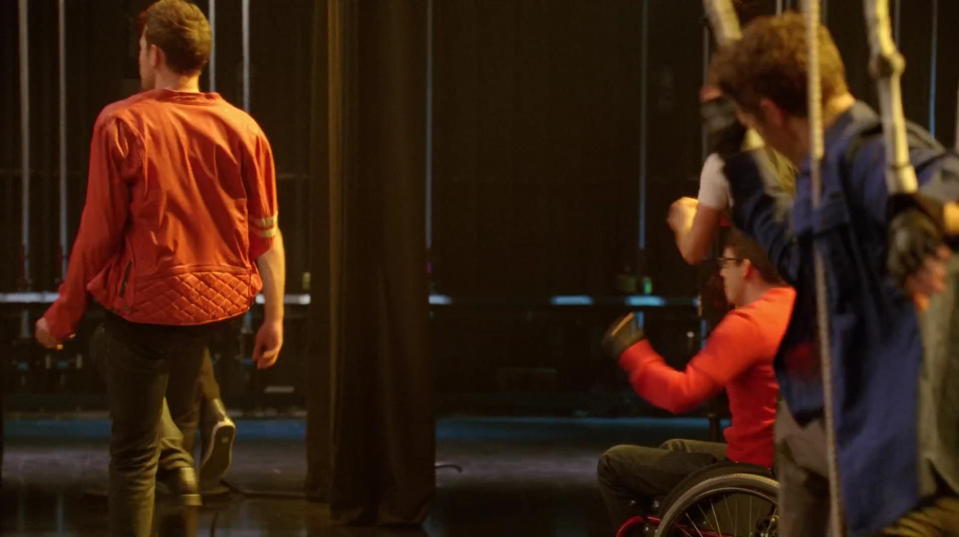 Glee_0601.jpg