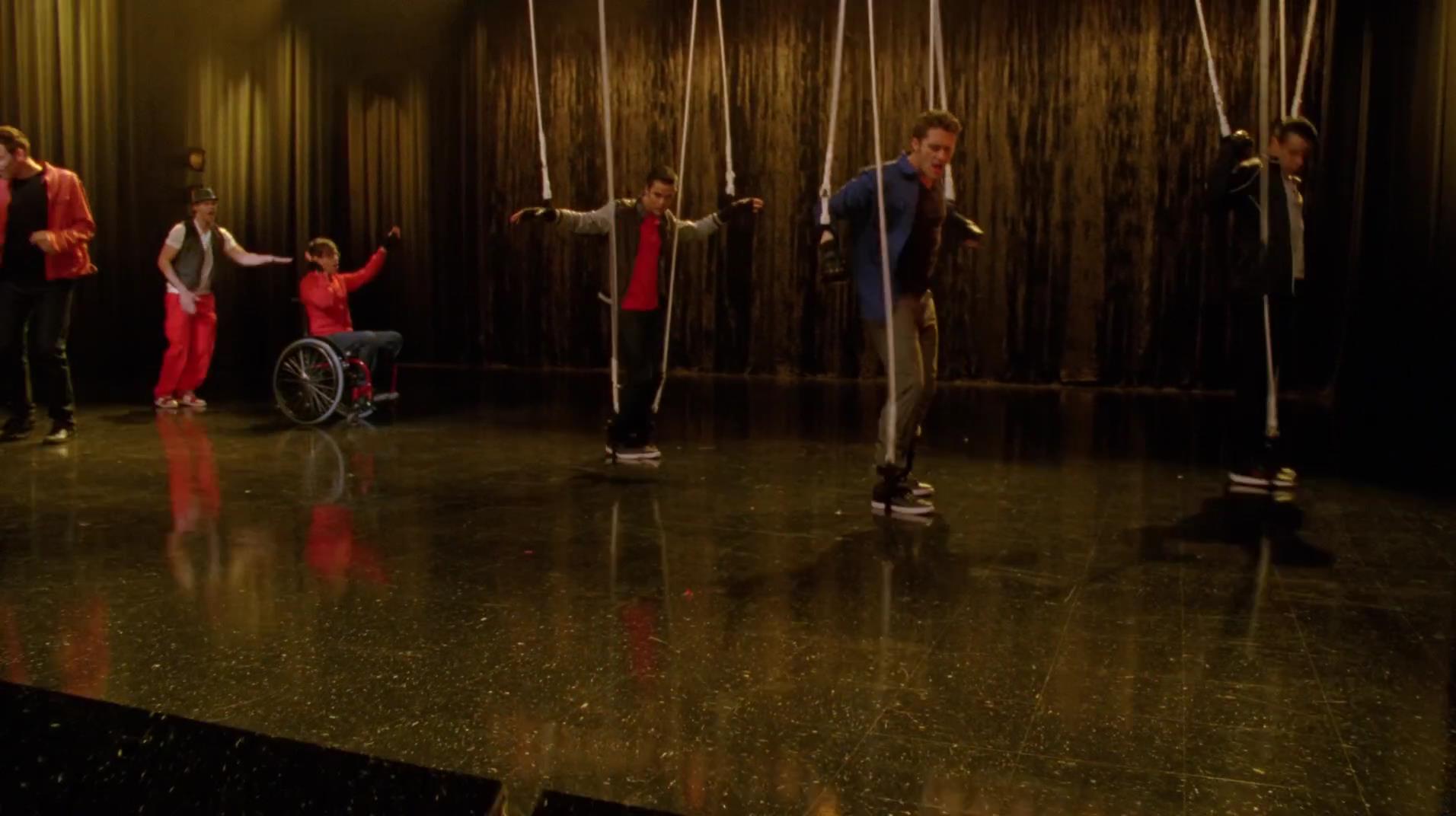 Glee_0605.jpg
