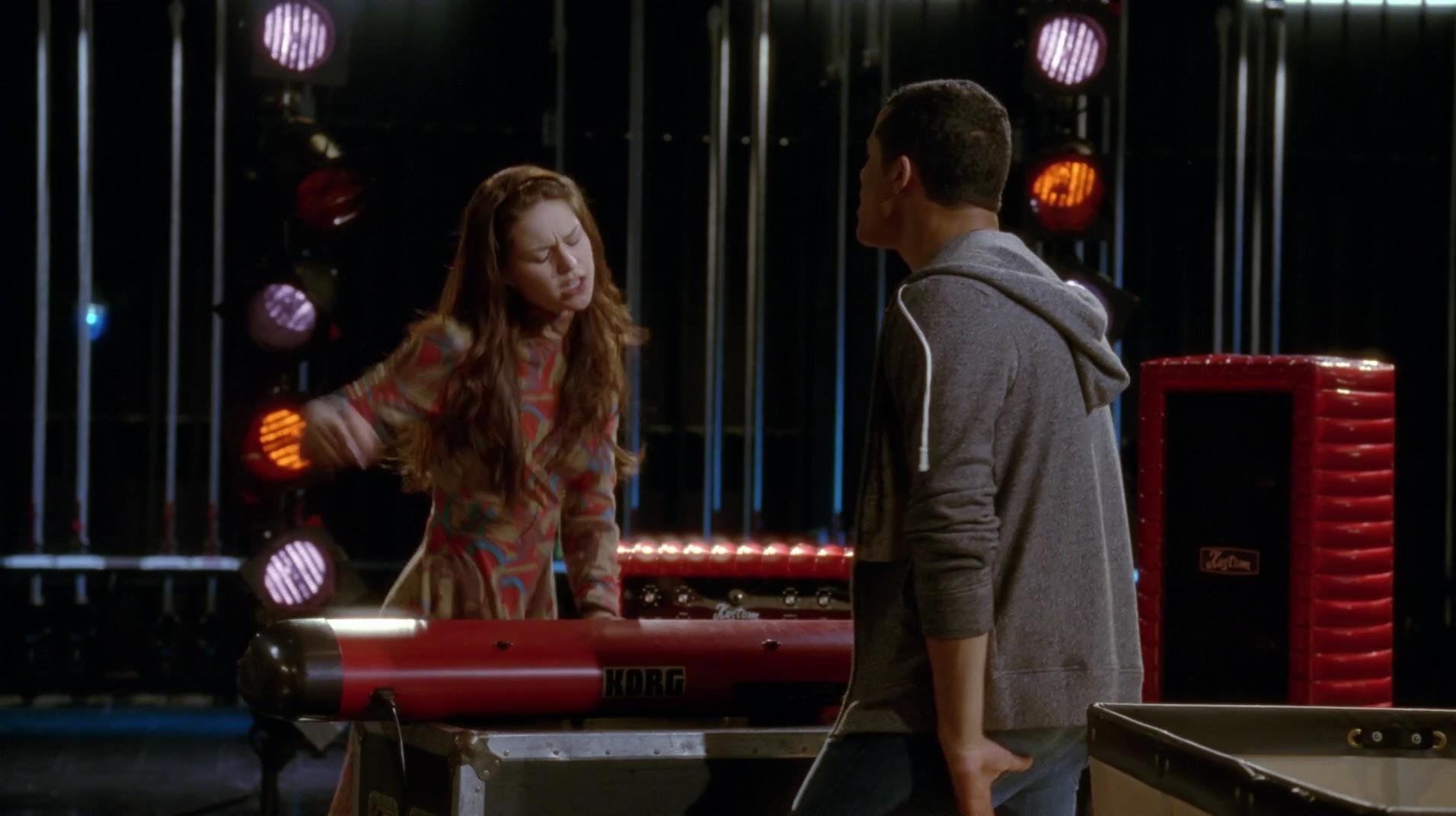 Glee_1008.jpg