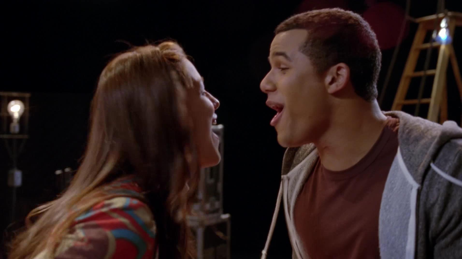 Glee_1009.jpg