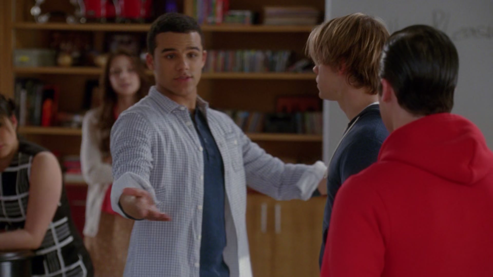 Glee417-0100.jpg