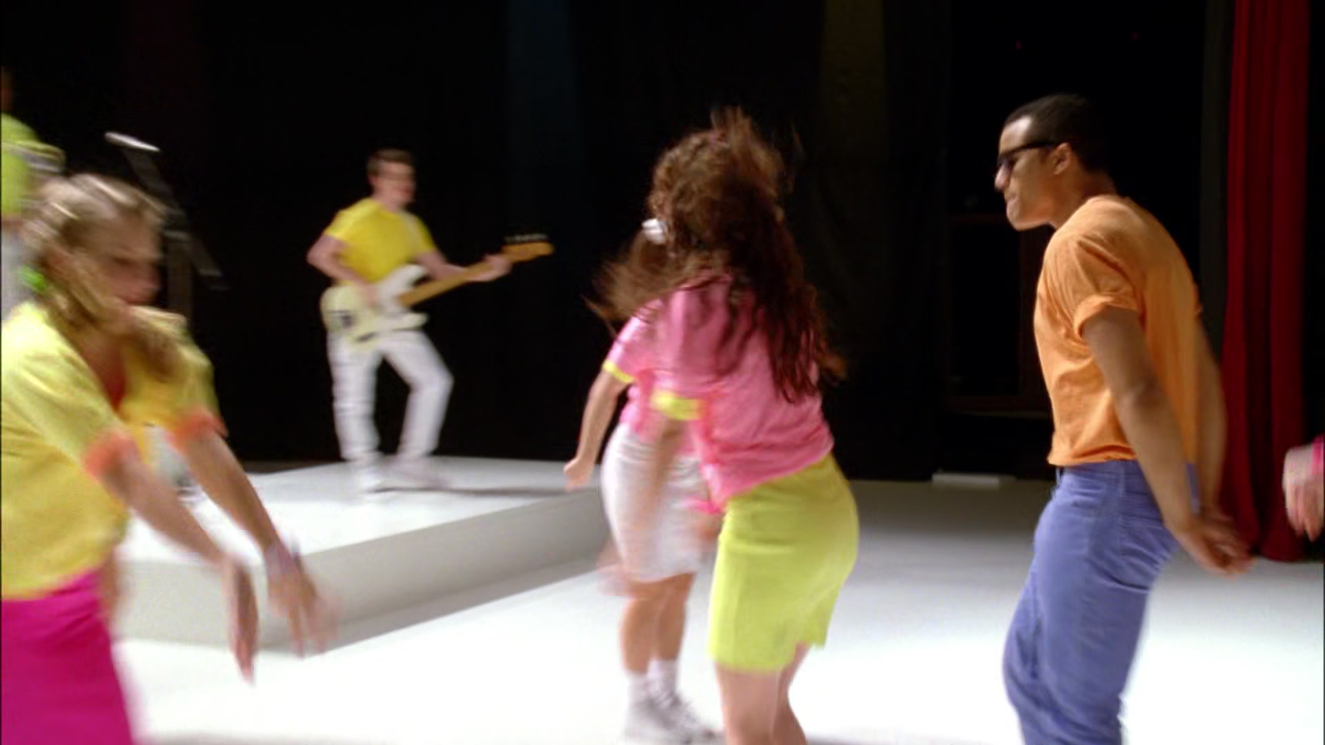 Glee417-0121.jpg