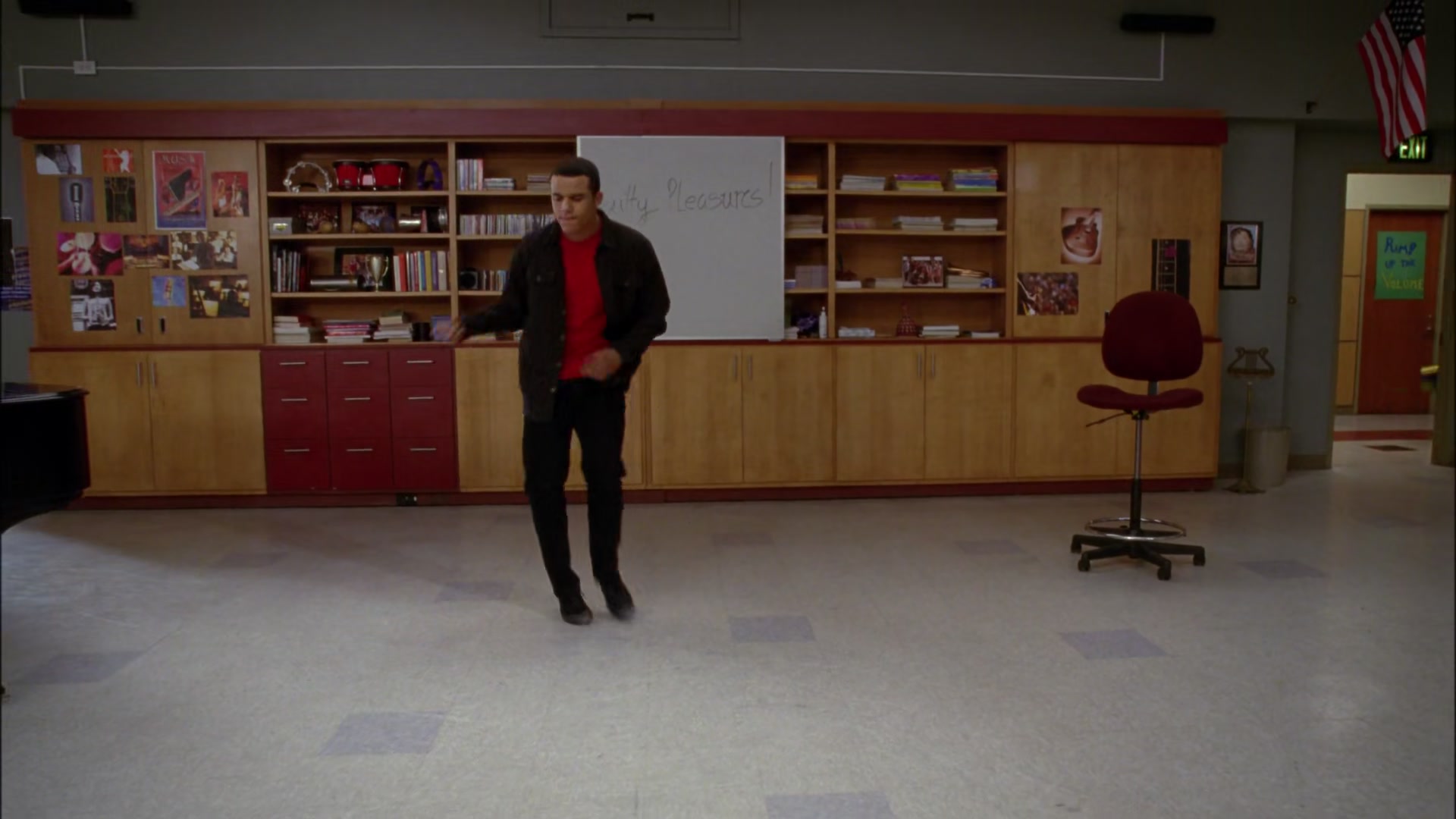 Glee417-0818.jpg