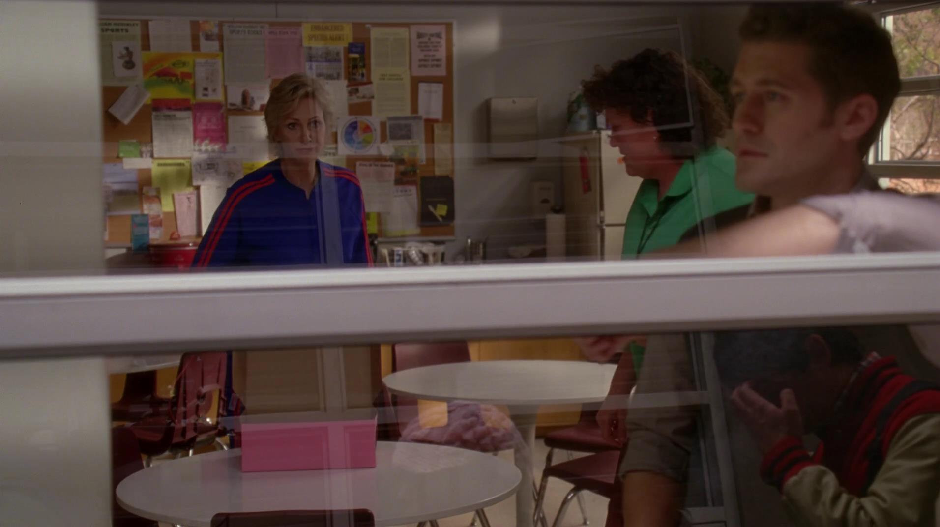 Glee_0713.jpg