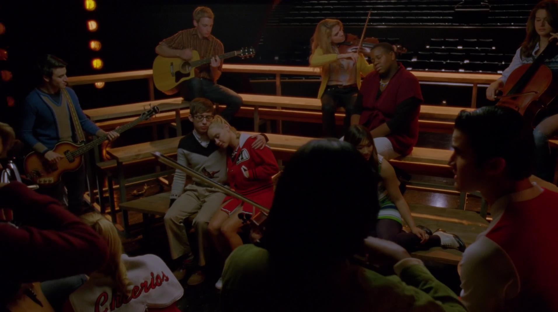 Glee_1014.jpg