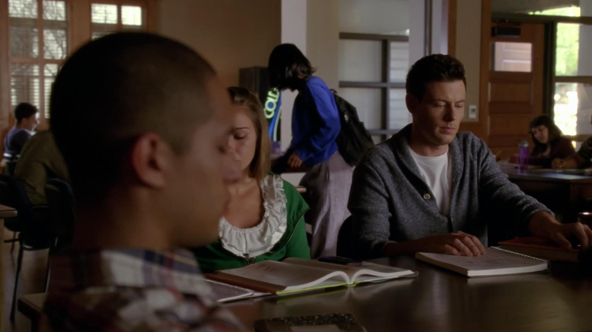 Glee_0005.jpg