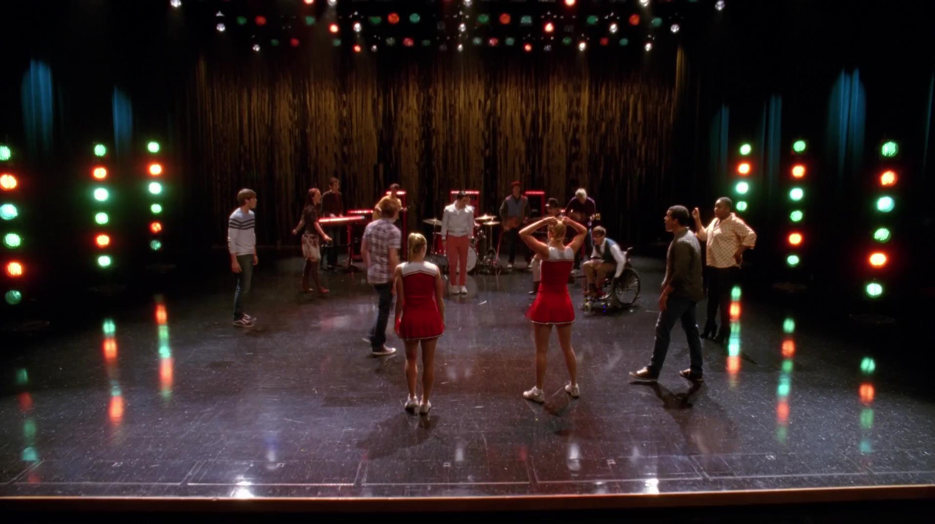 Glee_1024.jpg