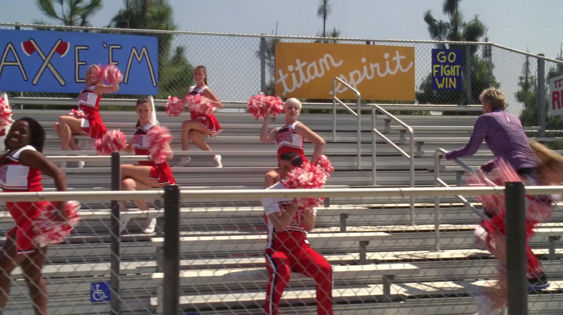 Glee_0618.jpg