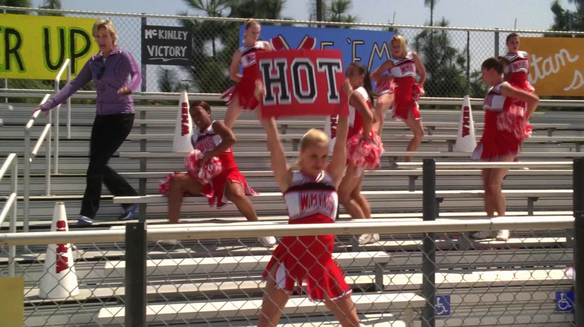 Glee_0623.jpg