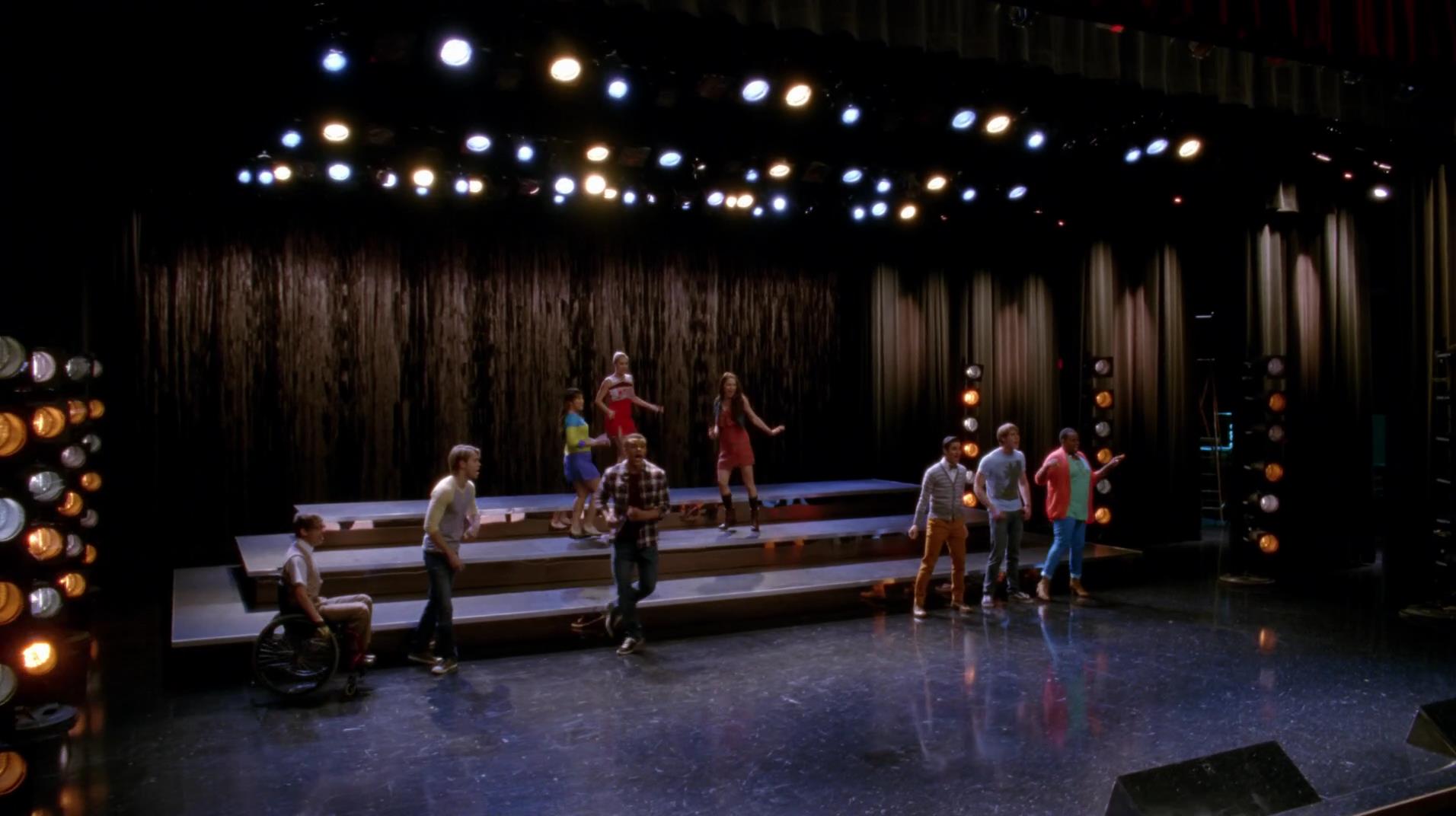 Glee_1010.jpg