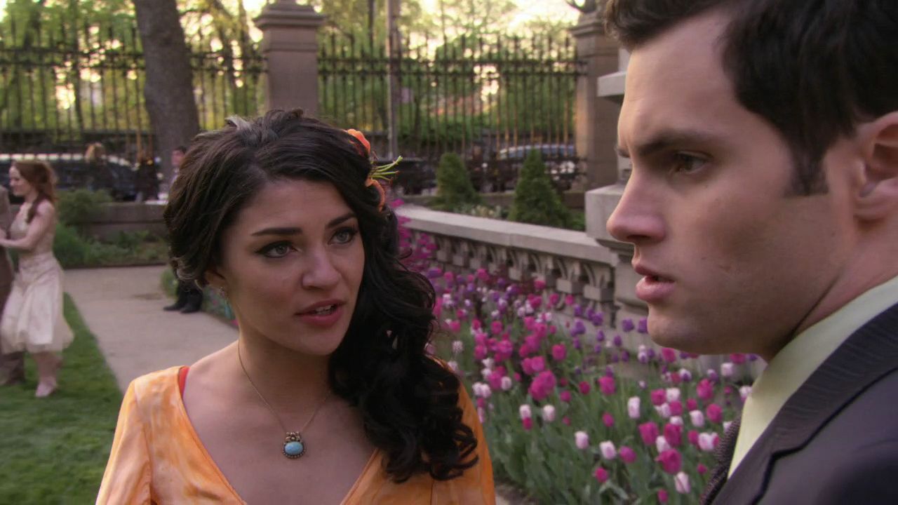 118GossipGirl0618.jpg