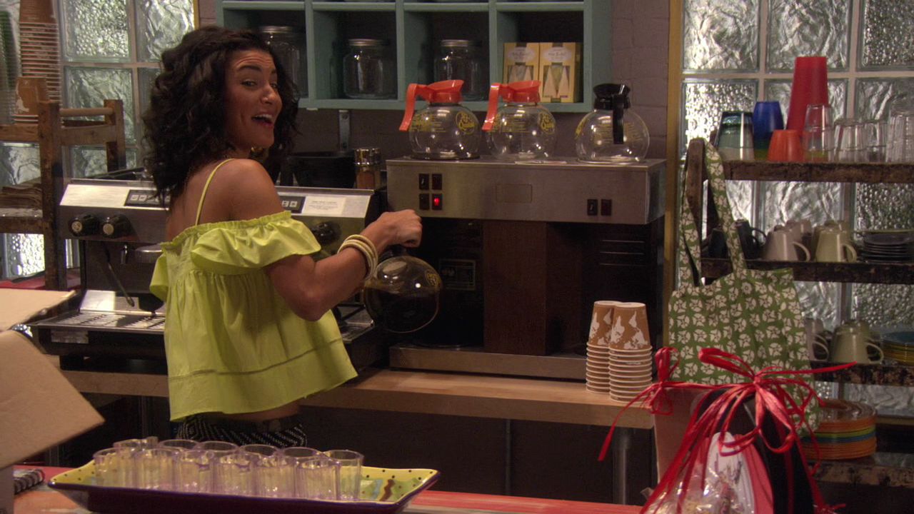 202GossipGirl0523.jpg