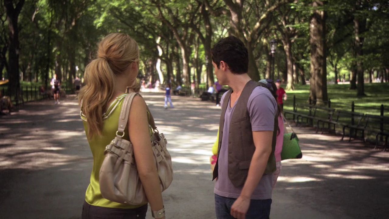 203GossipGirl0408.jpg