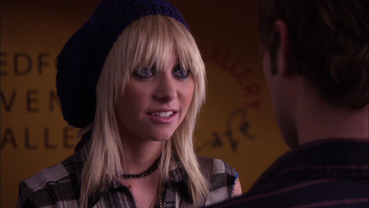 208GossipGirl1104.jpg