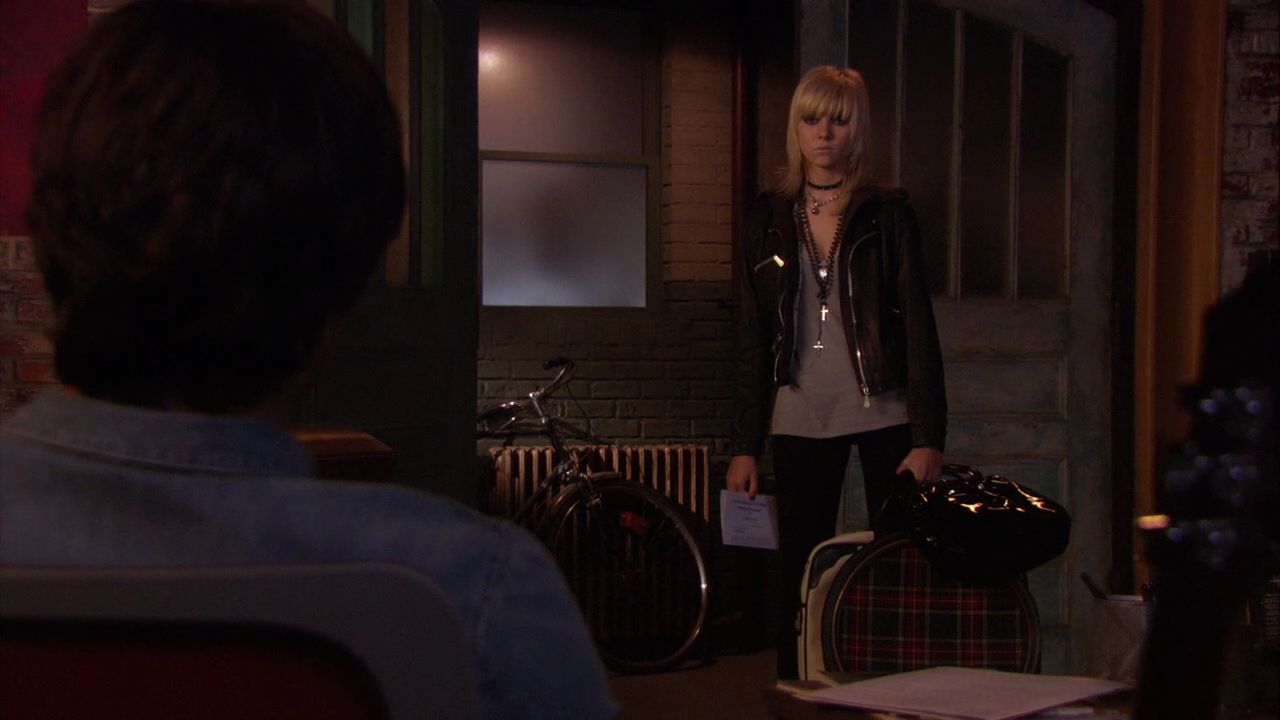 210GossipGirl1221.jpg