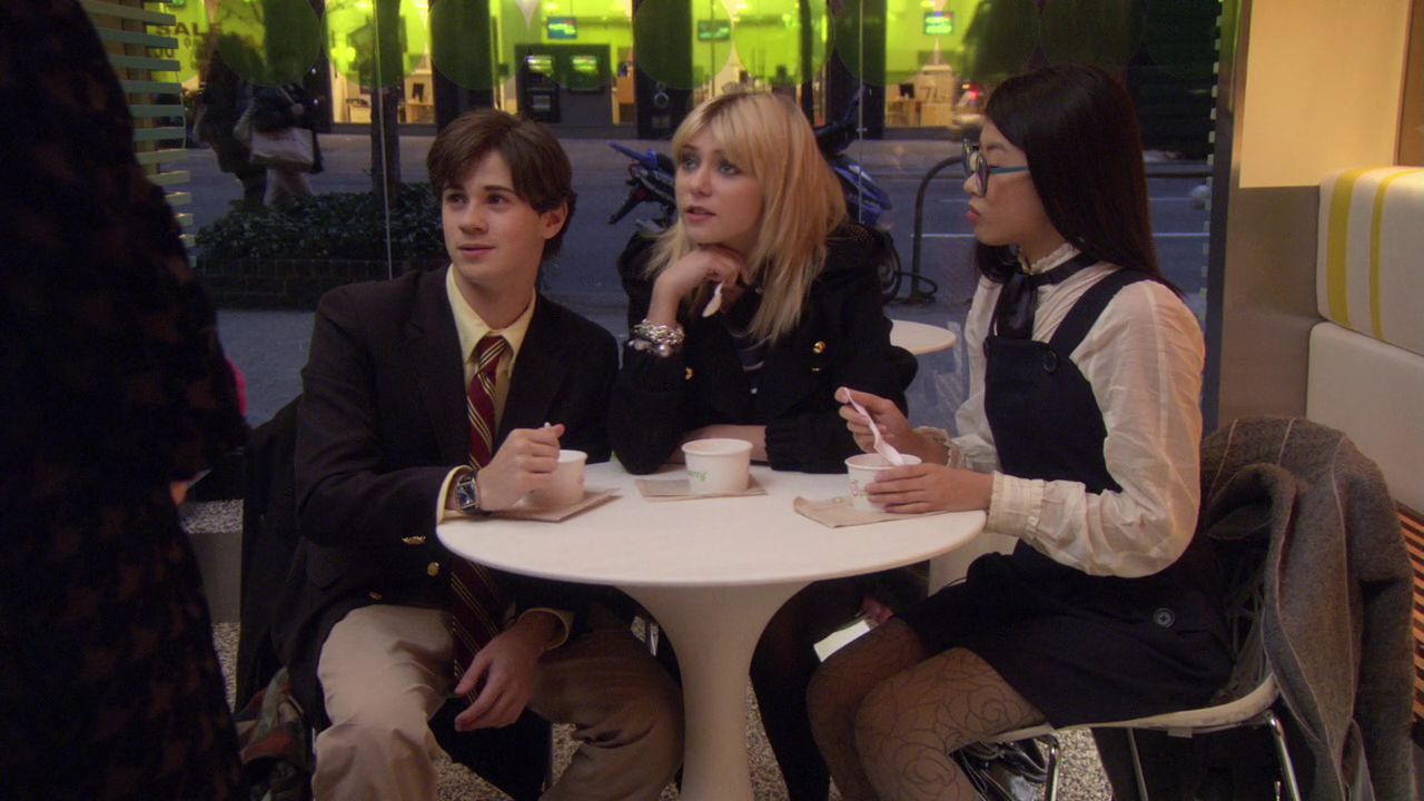 214GossipGirl0740.jpg