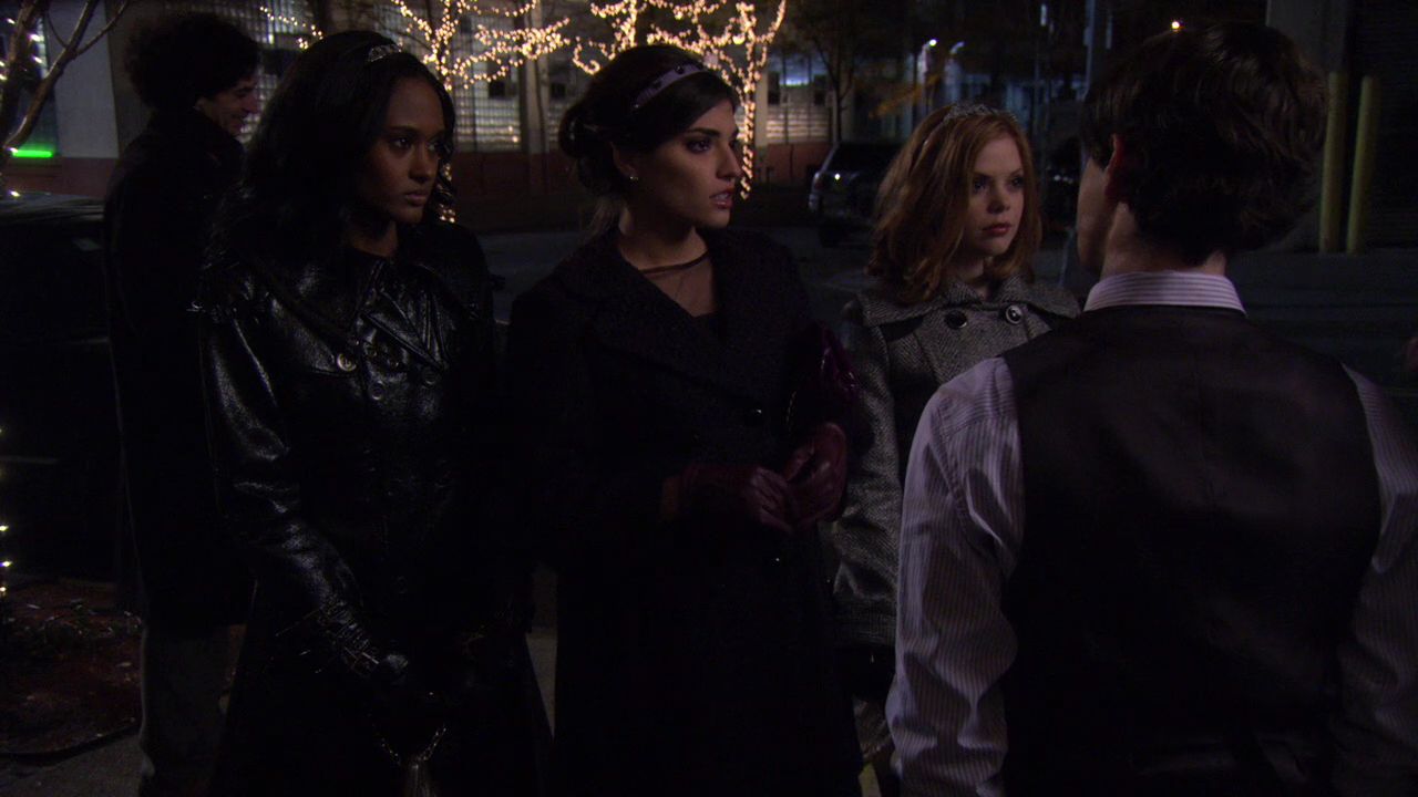 214GossipGirl1106.jpg