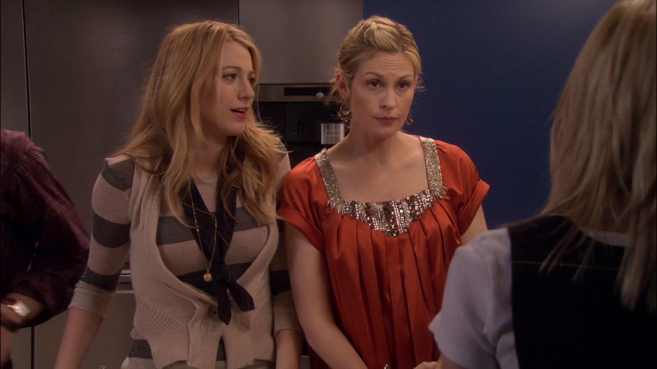 220GossipGirl0205.jpg