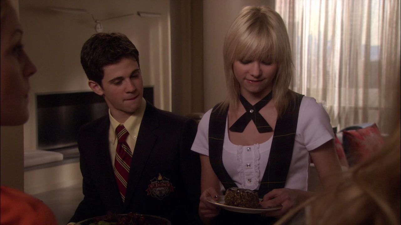 220GossipGirl0211.jpg