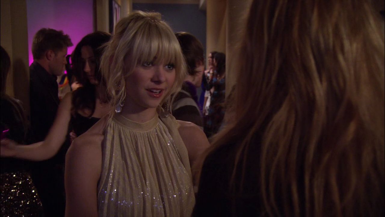 220GossipGirl0806.jpg