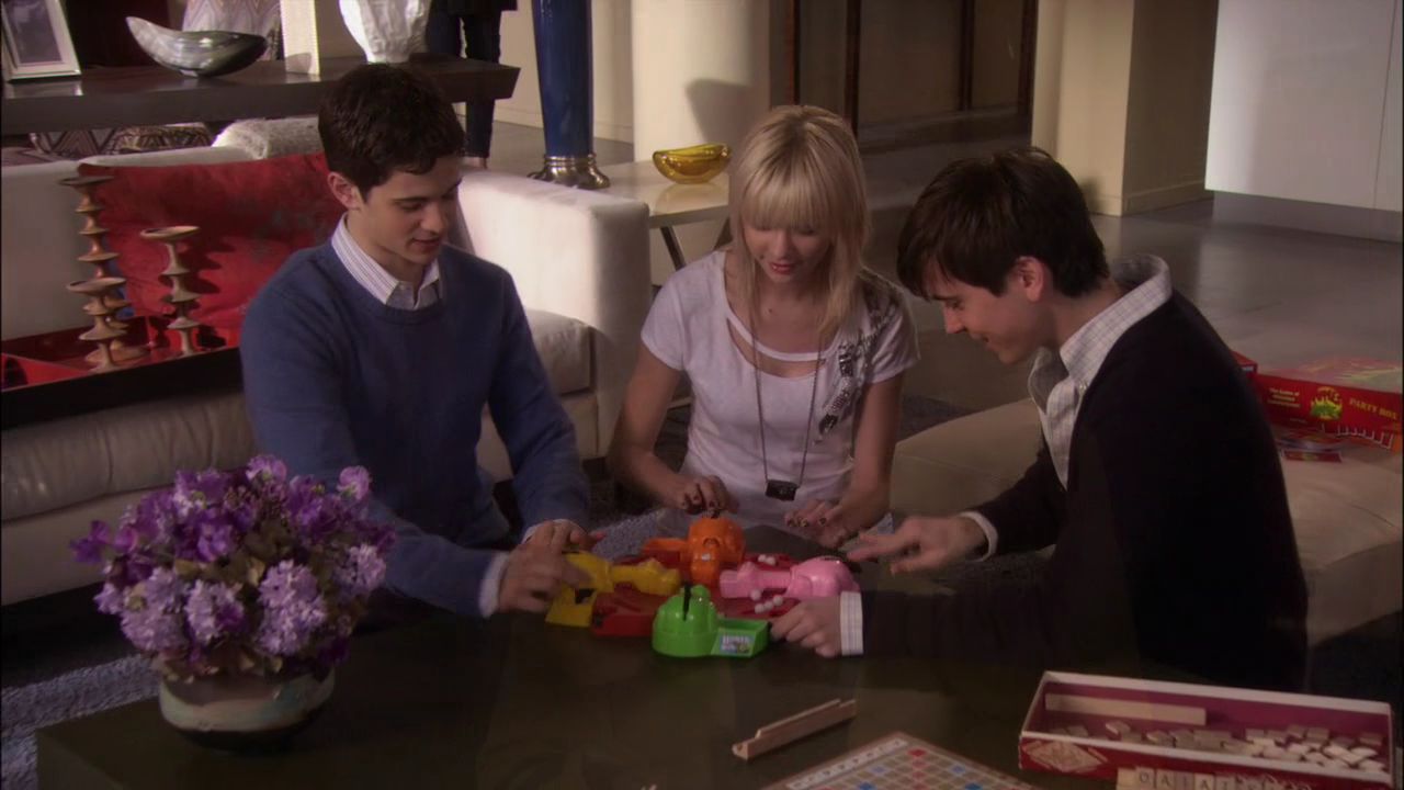 220GossipGirl1281.jpg
