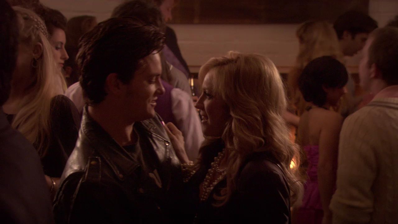 224GossipGirl0805.jpg