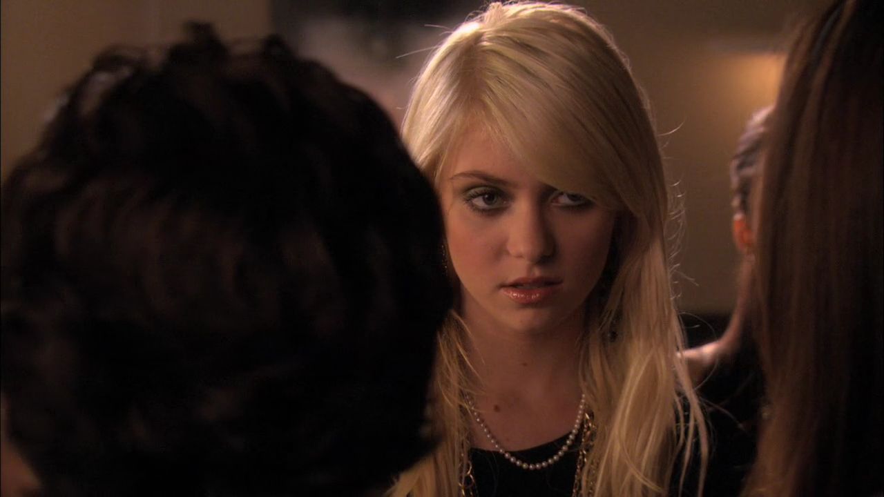 309GossipGirl0519.jpg