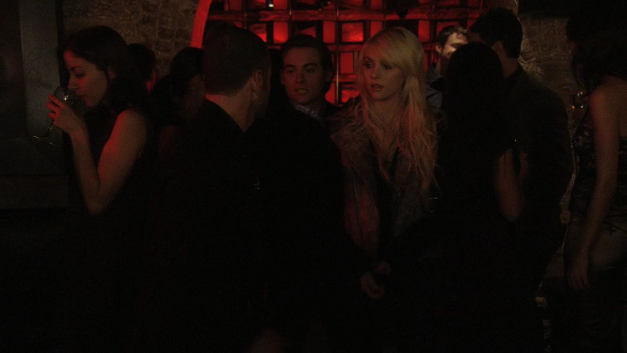 310GossipGirl0974.jpg