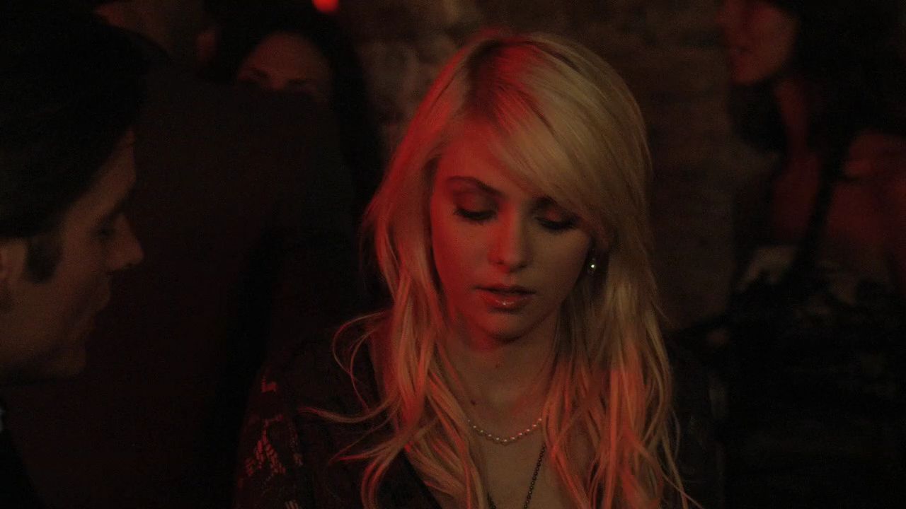 310GossipGirl1116.jpg