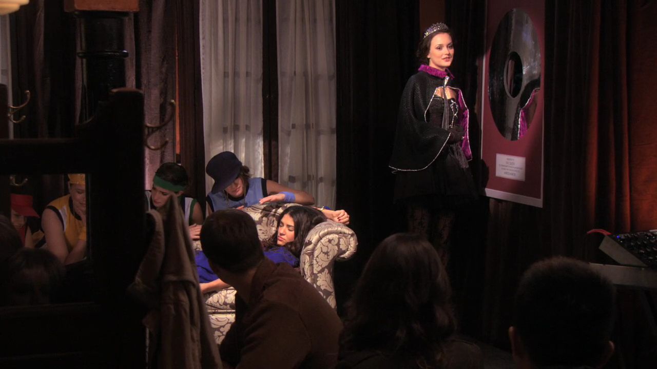 310GossipGirl1222.jpg