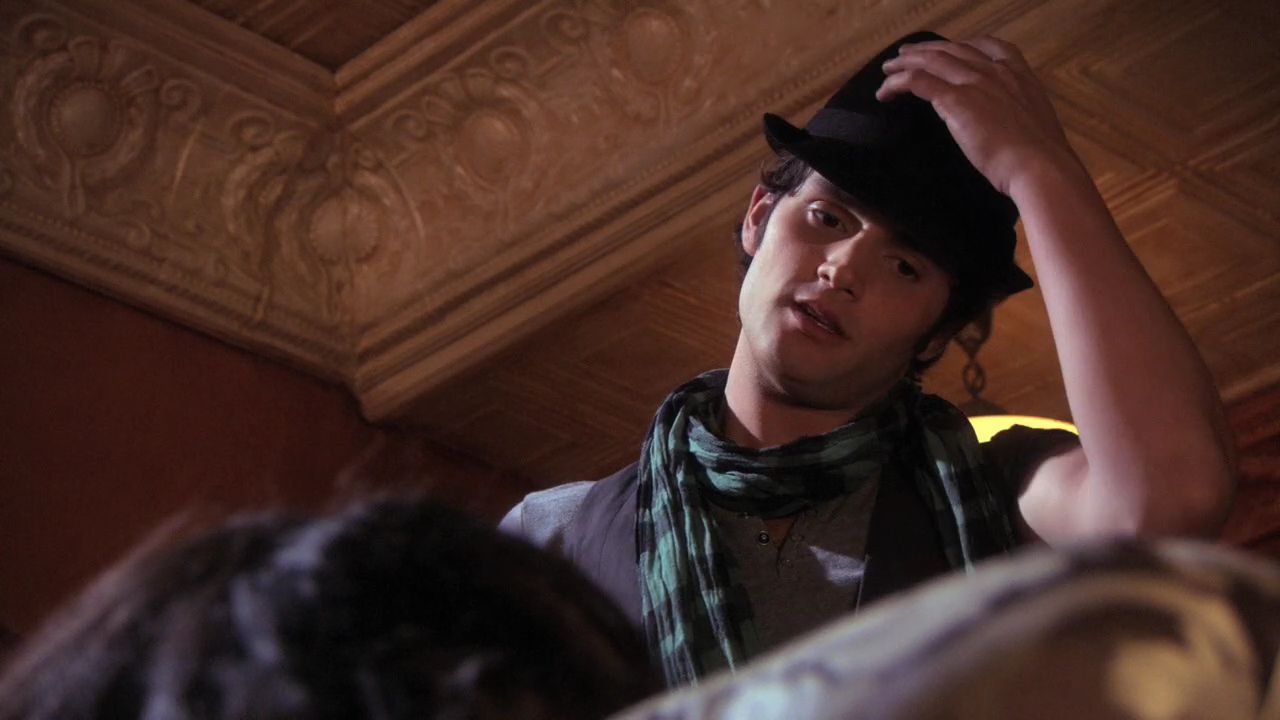 310GossipGirl1250.jpg