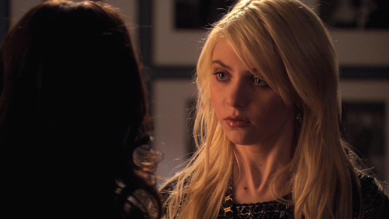 311GossipGirl0655.jpg