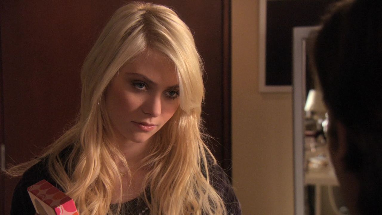313GossipGirl0203.jpg