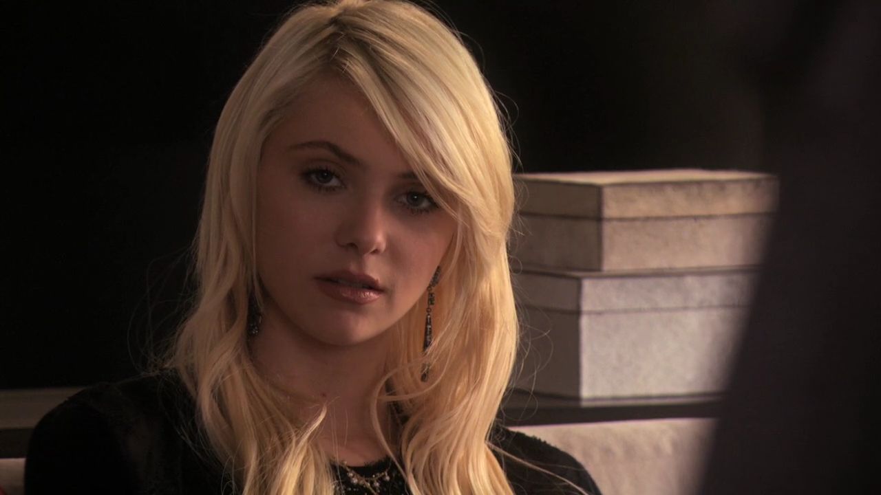 314GossipGirl0953.jpg