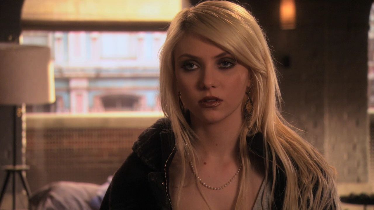 319GossipGirl0212.jpg