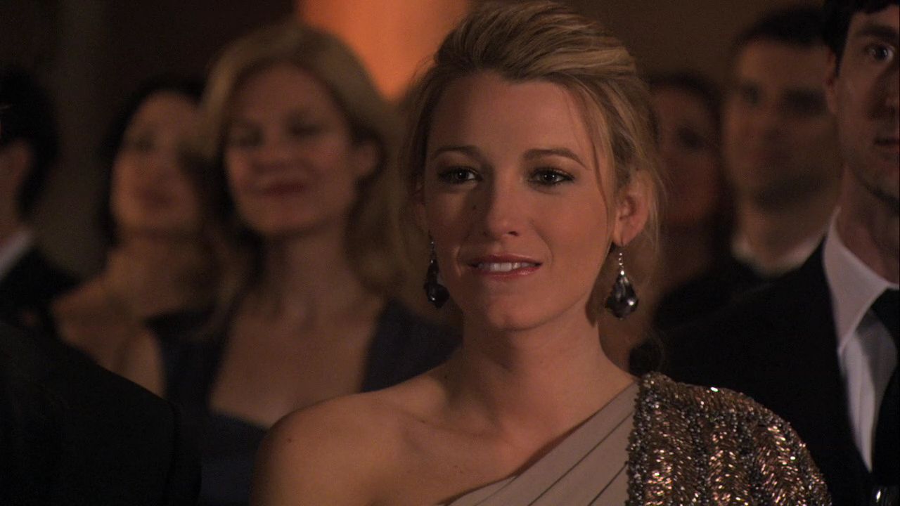 320GossipGirl1206.jpg
