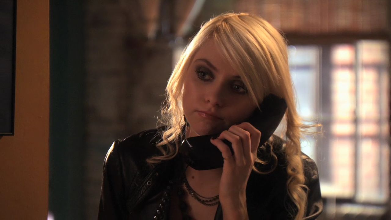 321GossipGirl0206.jpg