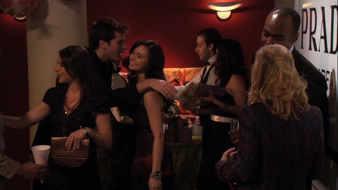 416GossipGirl0945.jpg