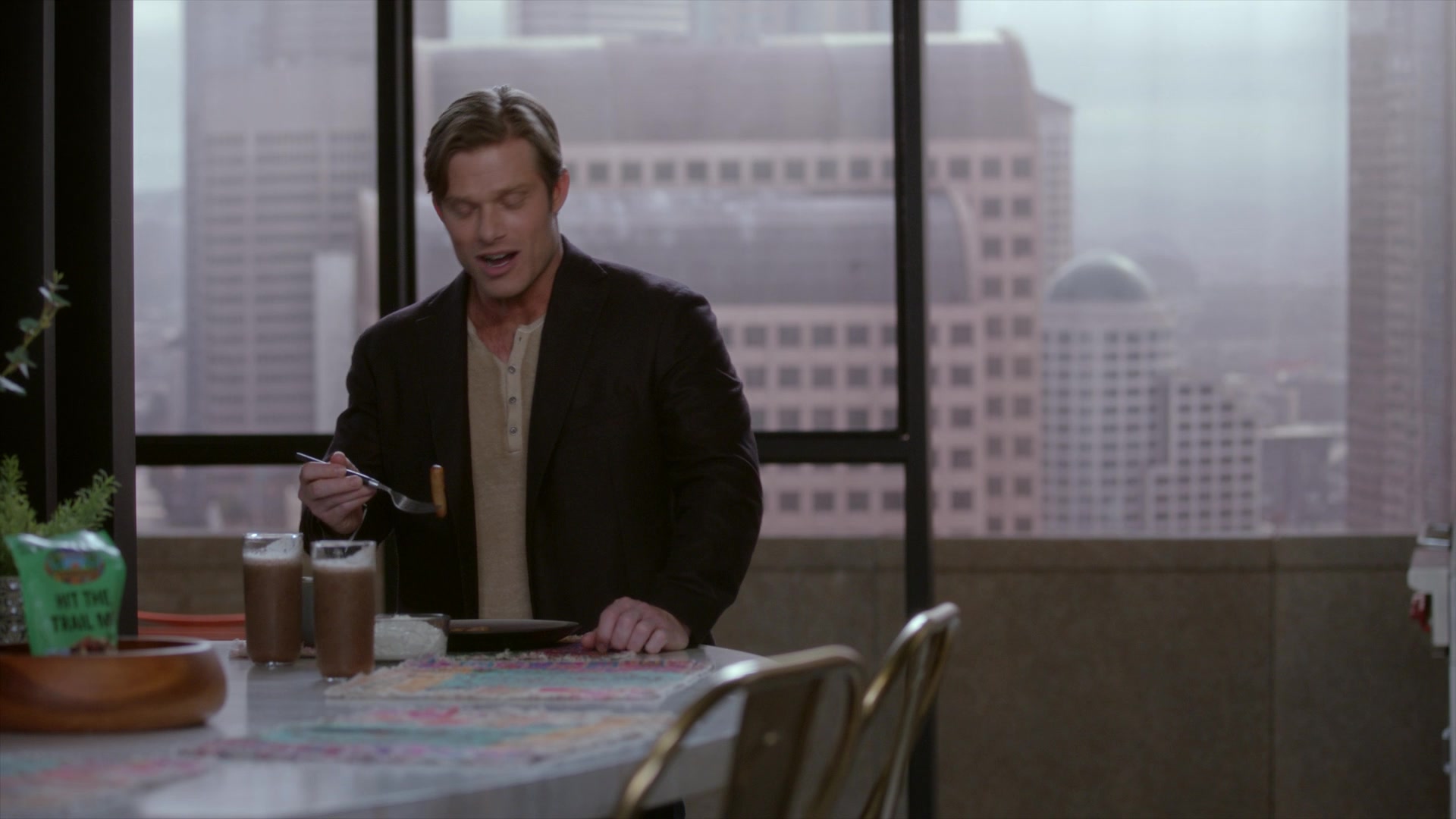 Greys_Anatomy_S19E08_0084.jpg