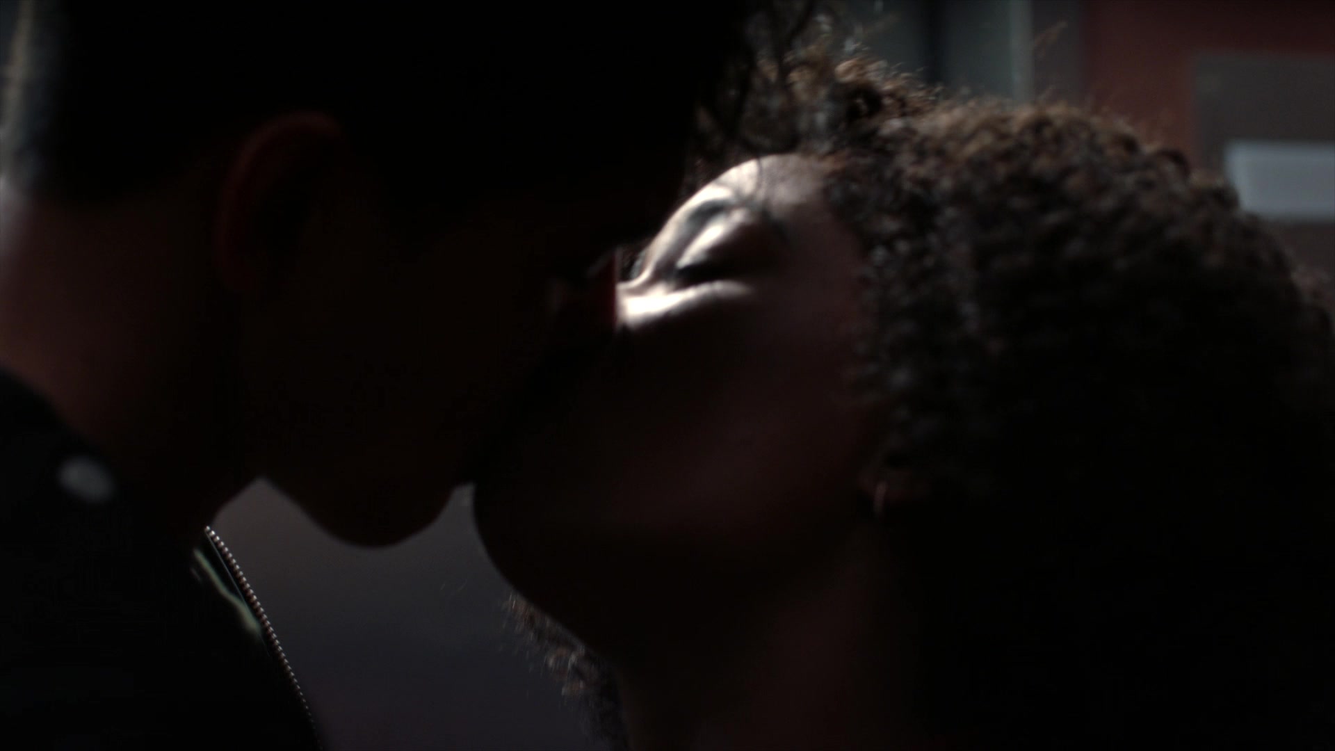 Greys_Anatomy_S19E08_1903.jpg