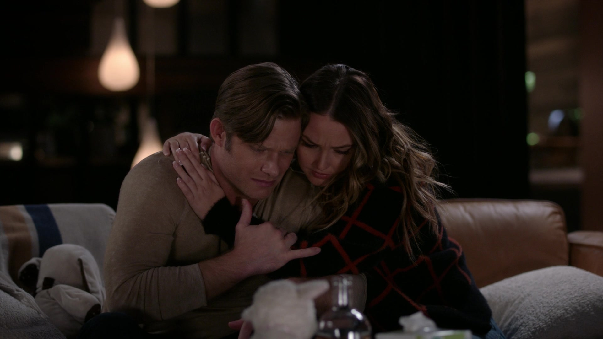 Greys_Anatomy_S19E08_1966.jpg