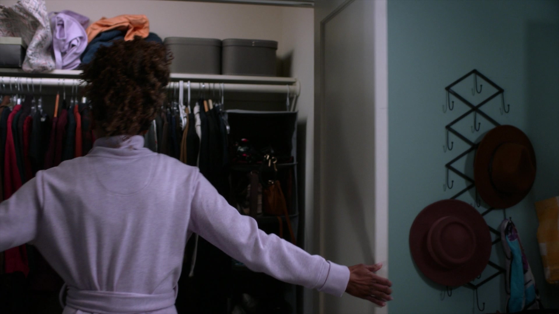 Greys_Anatomy_S19E10_0077.jpg